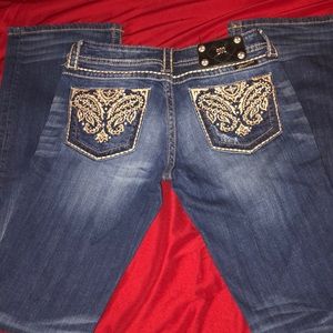 Brand new Miss Me jeans. 28